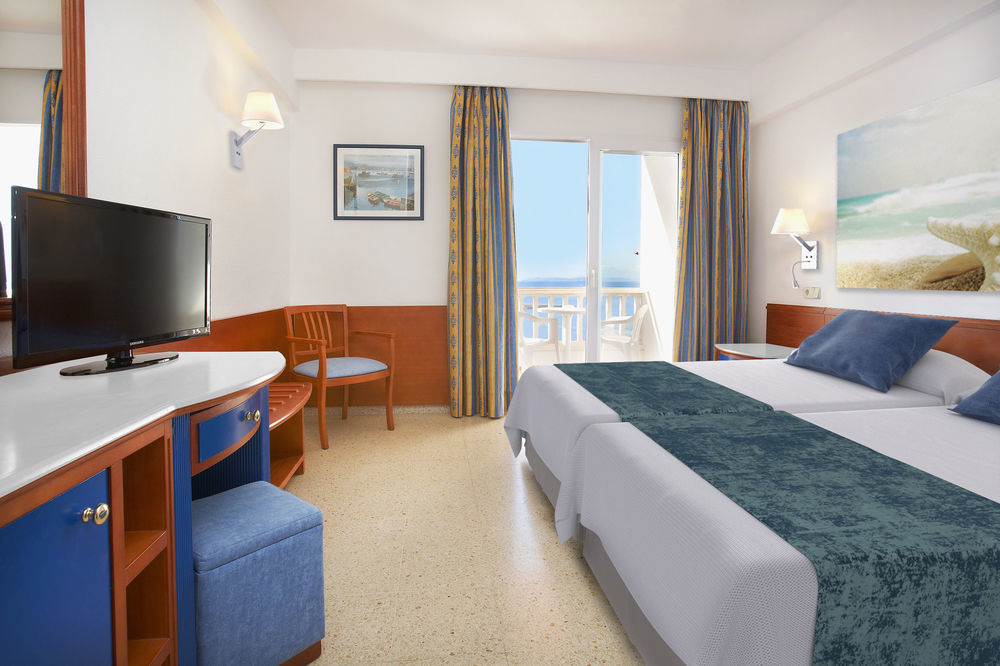 Universal Hotel Romantica Colonia de Sant Jordi Ngoại thất bức ảnh