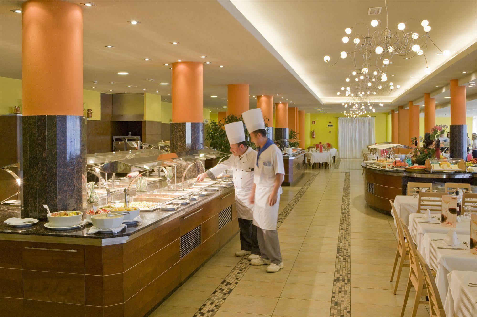 Universal Hotel Romantica Colonia de Sant Jordi Ngoại thất bức ảnh